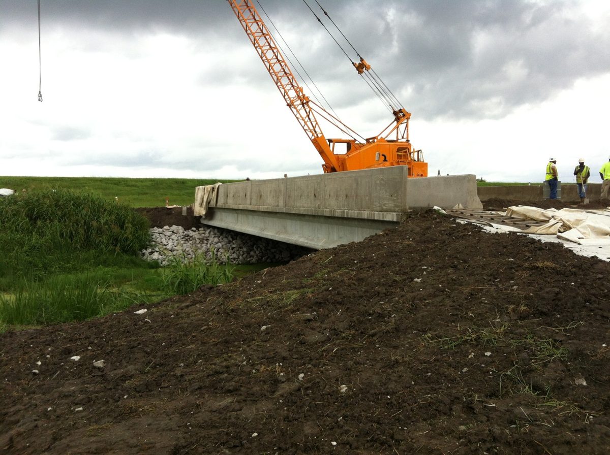 bridge construction service photograph